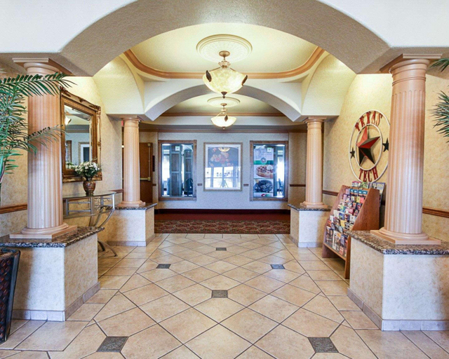 Public Area 2, Comfort Inn & Suites Lubbock West, Lubbock