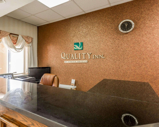 Bathroom, Quality Inn Pell City I-20 Exit 158, Saint Clair
