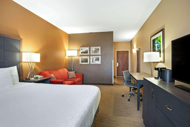 Bedroom 3, La Quinta Inn & Suites Boone, Watauga