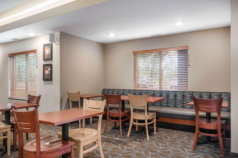 Public Area 2, AmericInn by Wyndham Winona, Winona