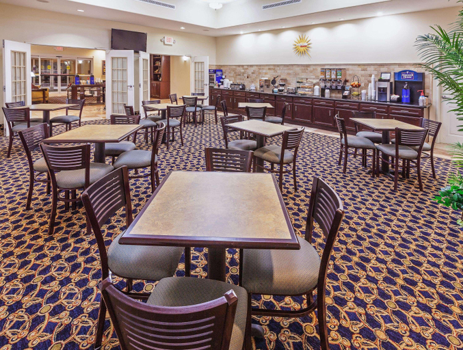 Food & Drinks 5, La Quinta Inn & Suites by Wyndham Alvin, Brazoria