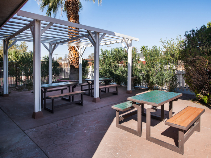 Exterior & Views 2, Hotel Europa Ridgecrest, Kern