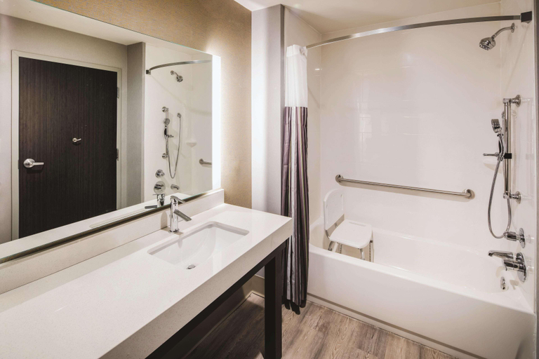 Bathroom, La Quinta Inn Suites By Wyndham Mcdonough, Henry