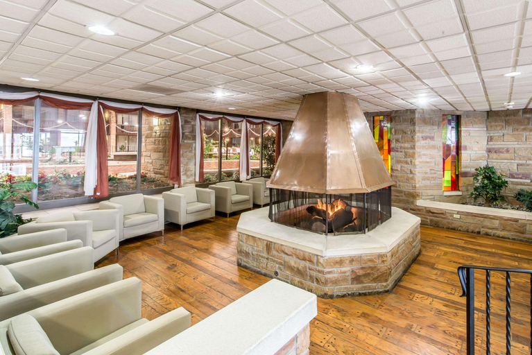 Public Area 3, Quality Inn & Conference Center Somerset, Somerset