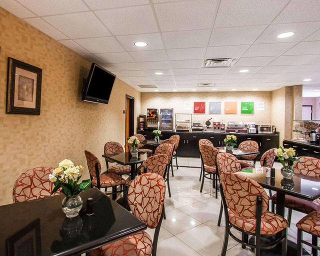 Food & Drinks 4, Comfort Inn & Suites Montgomery Eastchase, Montgomery