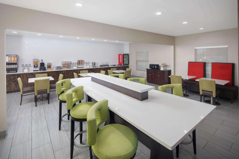 Public Area 3, La Quinta Inn By Wyndham Calhoun, Gordon