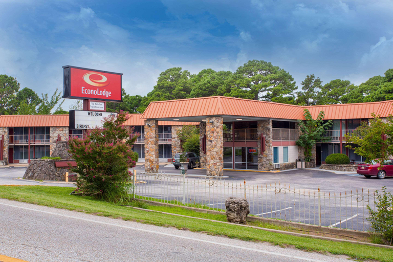 Exterior & Views 2, Econo Lodge Eureka Springs, Carroll
