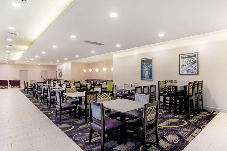 Food & Drinks 5, La Quinta Inn & Suites Indianapolis South, Marion