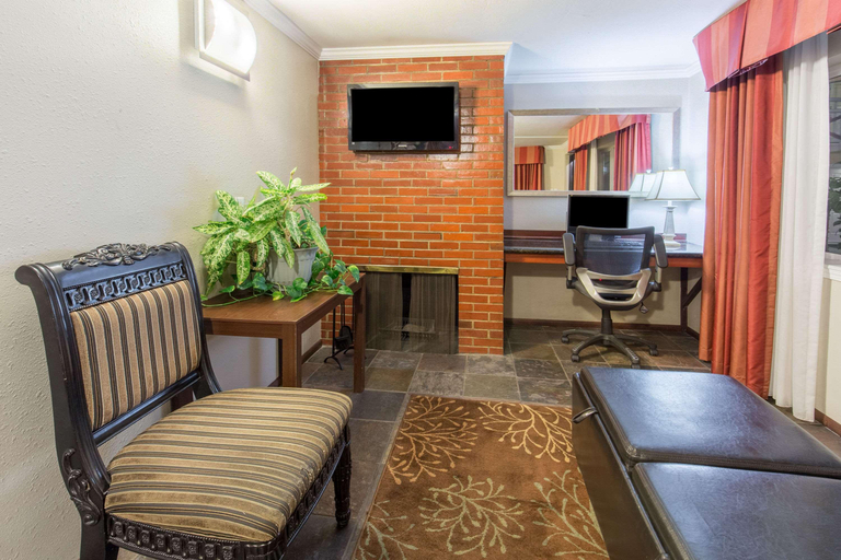 Public Area 2, Global INN, Coos