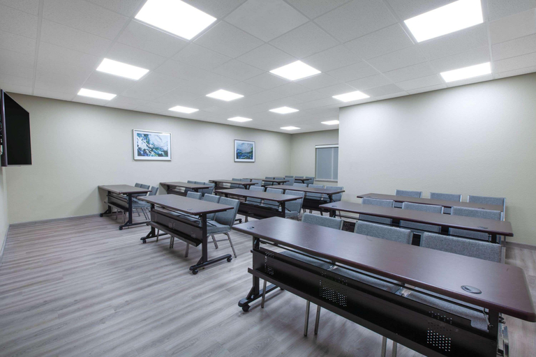 Public Area 2, Hawthorn Extended Stay by Wyndham Odessa, Ector