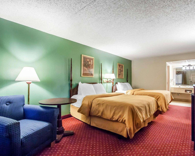Bedroom 3, Clarion Inn Branson, Taney