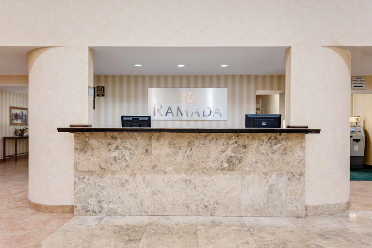 Public Area 2, Ramada by Wyndham Cleveland Airport West, Cuyahoga