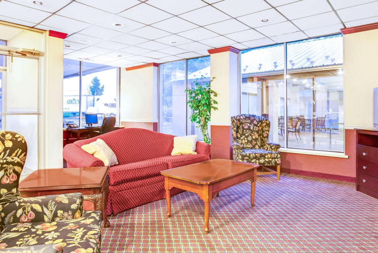 Public Area, Finger Lakes Inn & Suites, Steuben