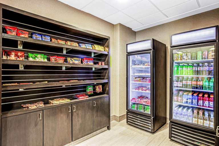 Public Area 2, La Quinta Inn & Suites by Wyndham Kearney, Buffalo