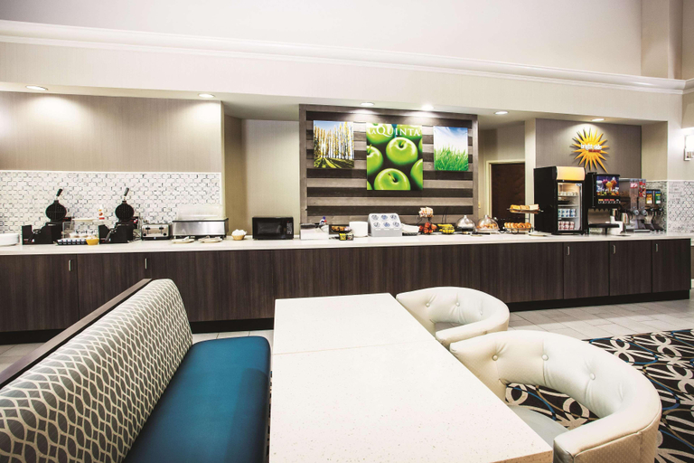Public Area 2, La Quinta Inn & Suites Newark - Elkton, Cecil