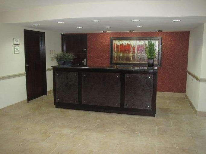 Public Area 2, La Quinta Inn & Suites Dallas I-35, Dallas