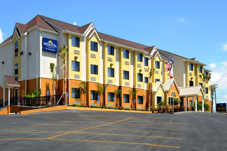 Microtel Inn & Suites by Wyndham New Braunfels, Comal