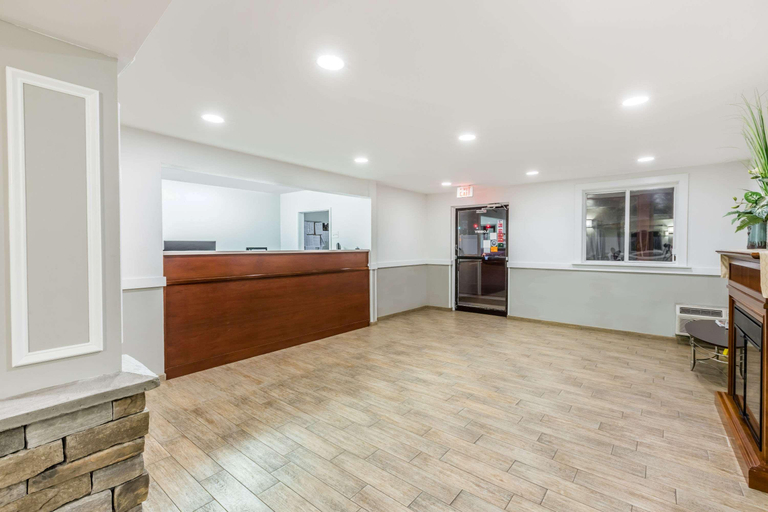 Public Area 2, Fairbridge Inn Express Nyack, Rockland