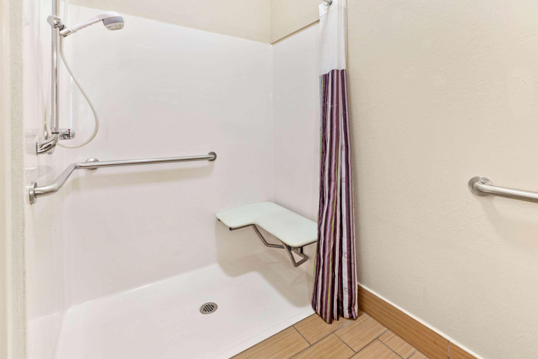 Bathroom 5, La Quinta Inn Suites By Wyndham South Bend, Saint Joseph