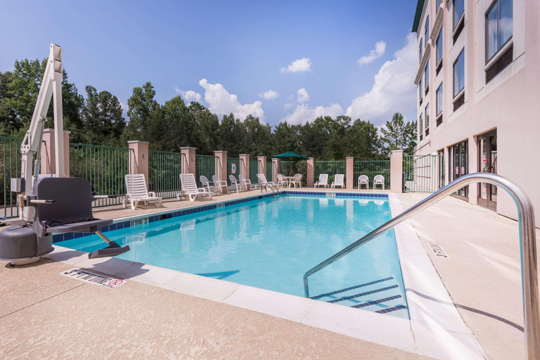 Sport & Beauty 5, Fairfield by Marriott Inn & Suites LaGrange, Troup
