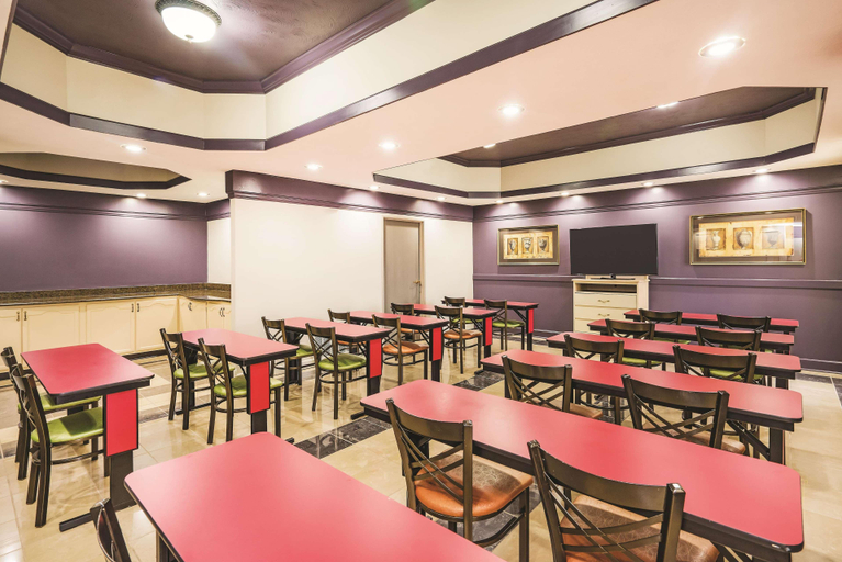 Food & Drinks 5, Wingate by Wyndham Memphis, Shelby