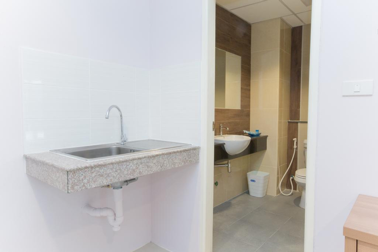 Bathroom 6