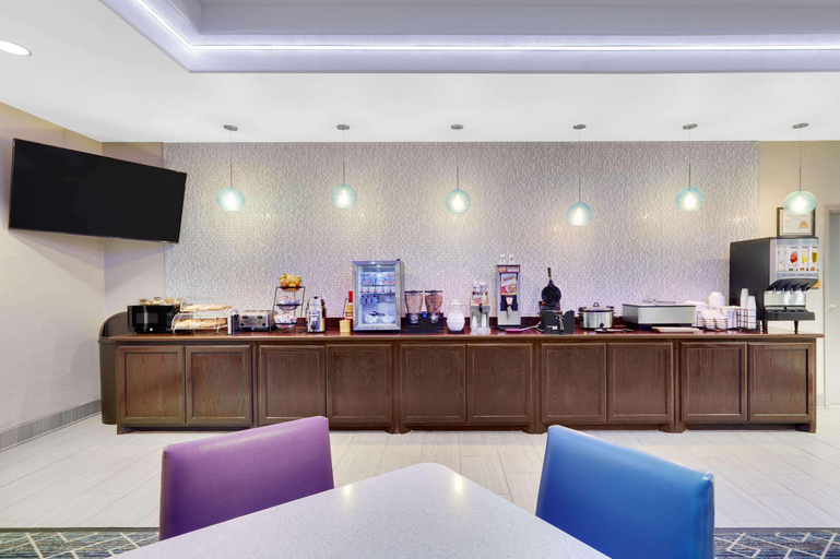 Public Area 3, La Quinta Inn & Suites by Wyndham Big Spring, Howard