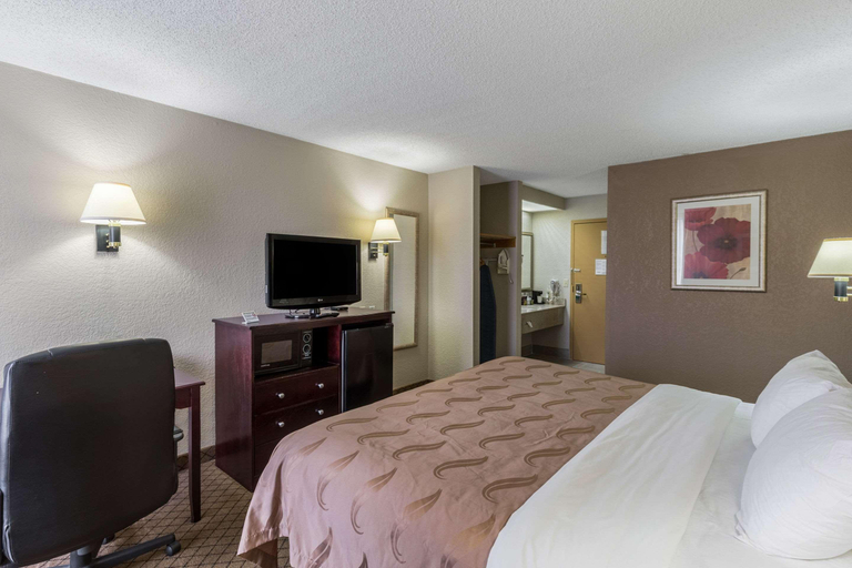 Bedroom 3, Quality Inn Historic Route 66, Phelps