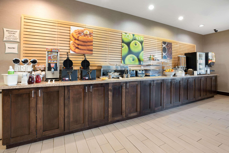 Public Area 2, La Quinta Inn Suites By Wyndham Bellingham, Whatcom