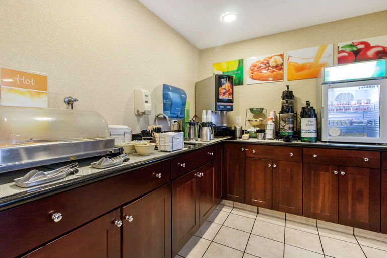 Others 5, Ramada Bayside Inn and Suites, Humboldt