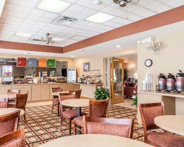 Public Area 2, Econo Lodge Newport Smoky Mountains Gateway, Cocke