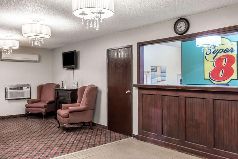 Public Area 2, Motel 6 Litchfield, Il, Montgomery