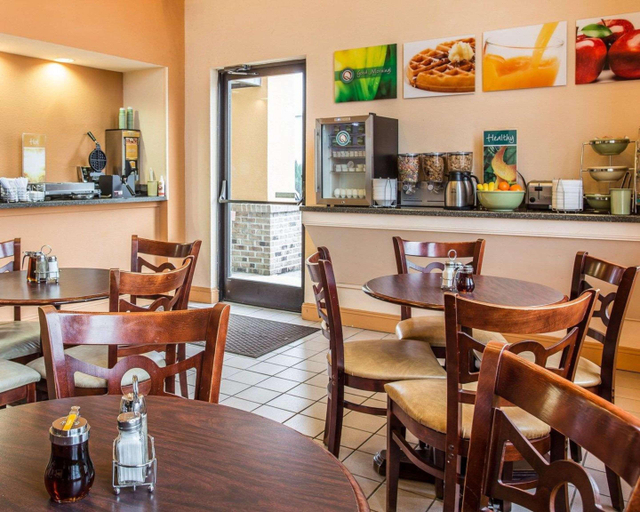Food & Drinks 5, Quality Inn Bennettsville, Marlboro