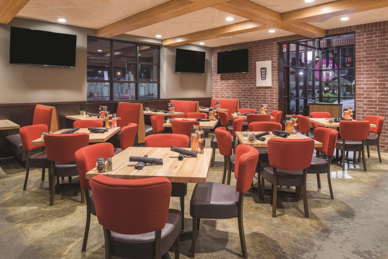 Food & Drinks 5, La Quinta Inn Joplin, Newton