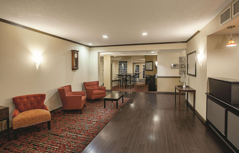 Public Area 2, La Quinta Inn & Suites by Wyndham Davis, Yolo