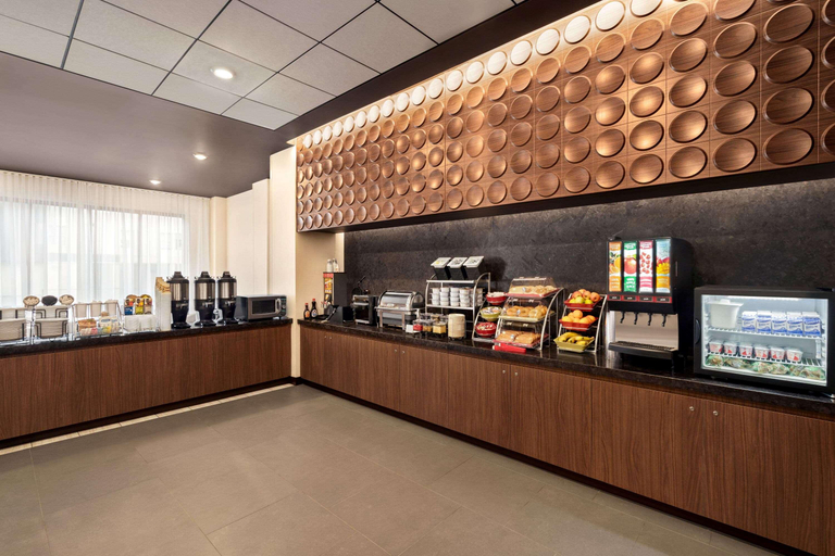 Public Area 4, Courtyard by Marriott Seattle SeaTac Airport, SeaTac