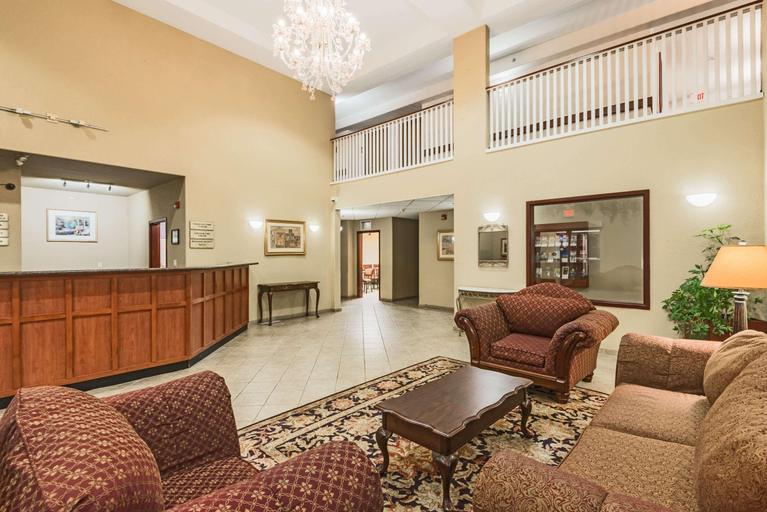 Public Area 2, Quality Inn & Suites Grimsby, Niagara