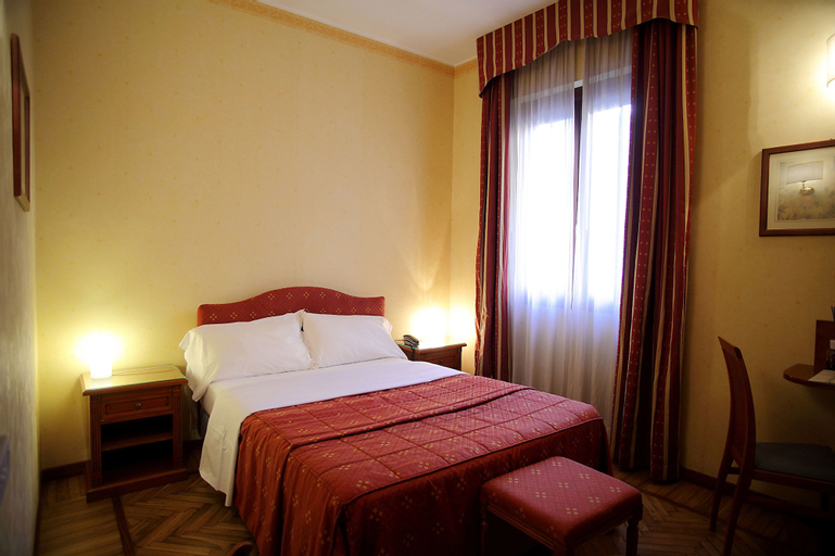 Bedroom 15