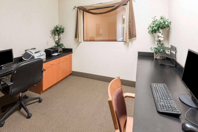 Public Area 3, Wingate by Wyndham New Braunfels, Comal
