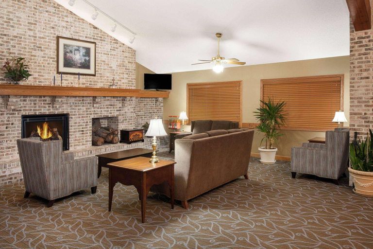 Public Area, AmericInn by Wyndham Webster City, Hamilton