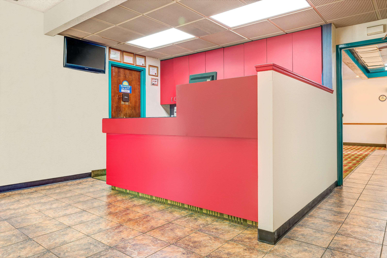 Public Area 2, BridgePointe Inn & Suites, Pottawattamie