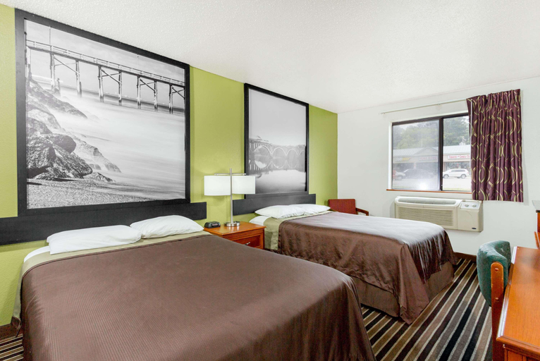 Bedroom 3, Super 8 by Wyndham South Boston VA, Halifax