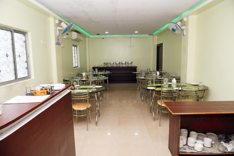 Food & Drinks 5, Hotel King Safire-Port Blair, South Andaman