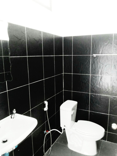 Bathroom 1, Baan Siripaka, Muang Prachuap Khiri Khan