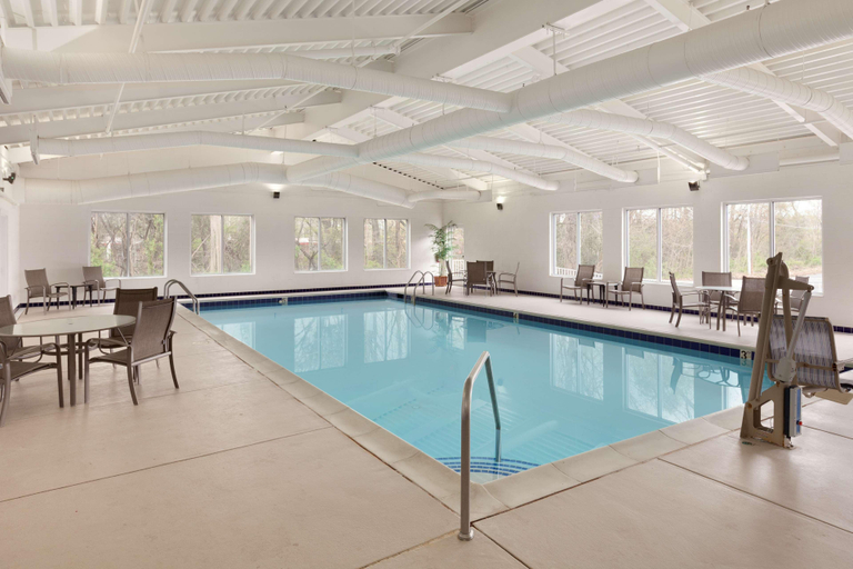 Sport & Beauty 3, Country Inn & Suites by Radisson, Fredericksburg S, Spotsylvania