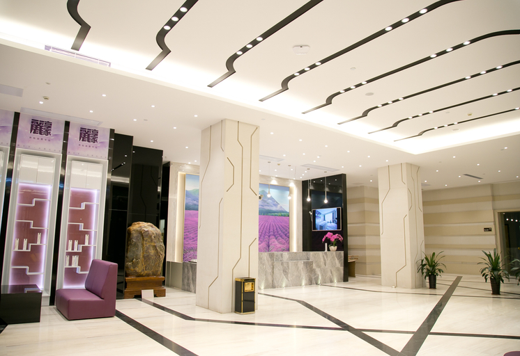 Lavande Hotel Shenzhen Longgang Dayun Center Jixia, Shenzhen