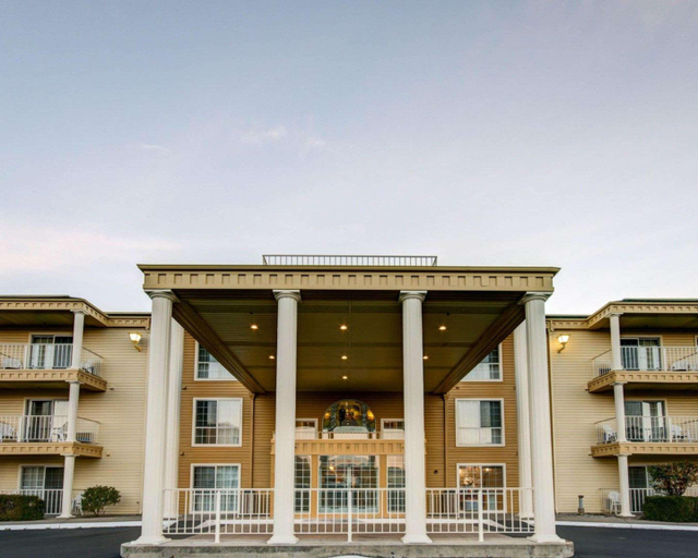 Exterior & Views 2, Comfort Inn Redding near I-5, Shasta