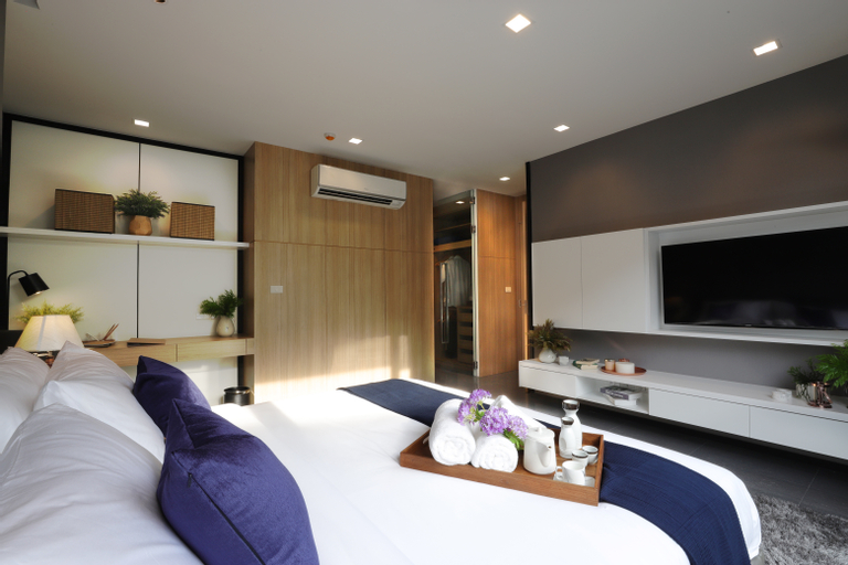Bedroom 6