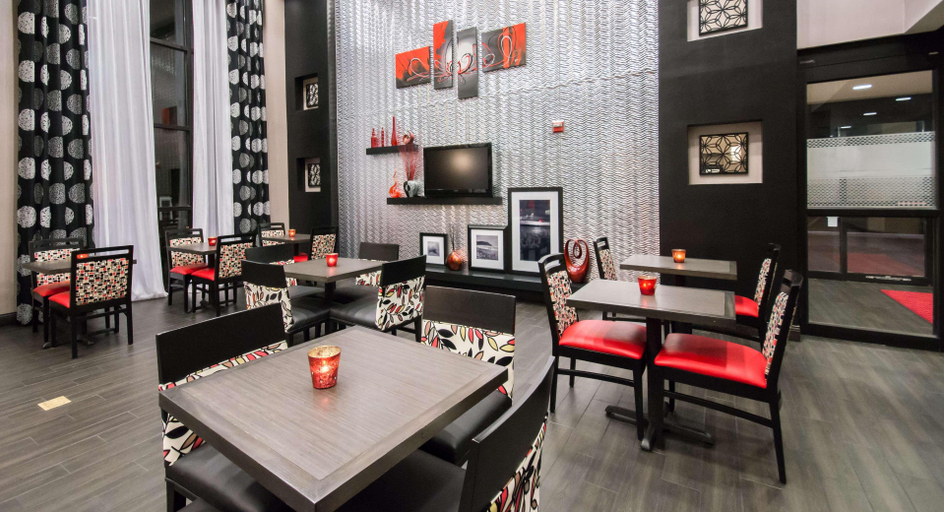 Food & Drinks 4, Hampton Inn & Suites Orlando-John Young Pkwy/S. P, Orange