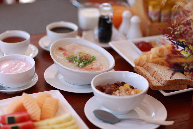 Restaurant & Bar, E-outfitting Valley Resort, Hang Dong
